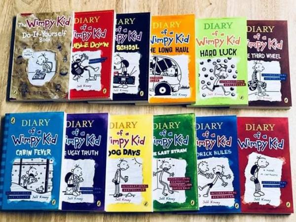 DIARY OF WIMPY KID (12 BOOK SET)